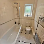 Lovely Ground Floor Garden Flat